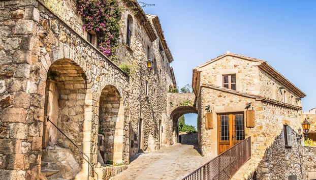 Costa Brava & Medieval Towns Tour - Photo 2